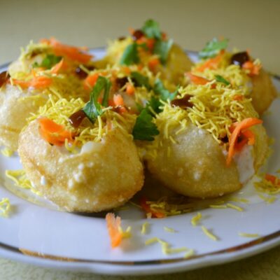 BURGER & CHATPATA CHAT